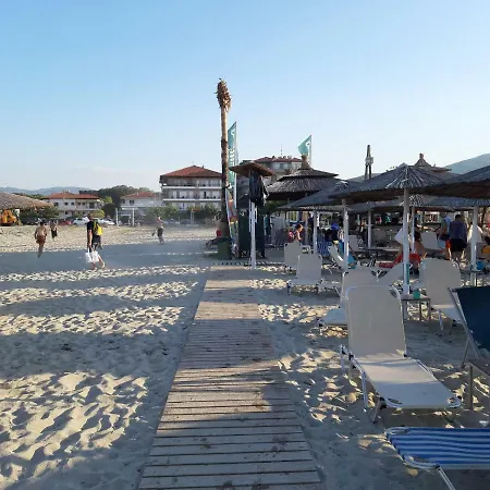 A Charming Very Near The Sea 度假居